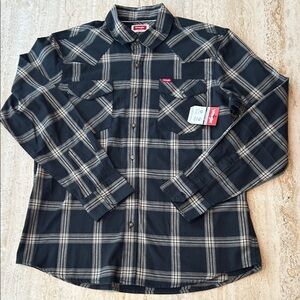 NEW 🆕 Wrangler Black and White Plaid Casual Shirt